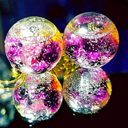 新商品✨液体ガラスドーム　ハーバリウム　かすみ草　パープル　スワロ入　左右セット 2枚目の画像