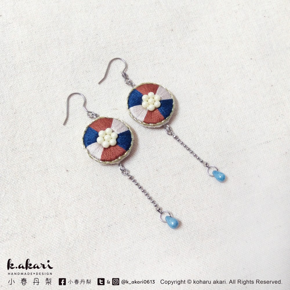 フレンチロップ　ショウガラゴ　コモンマーモセット　ビーズ刺繍　ハンドメイドピアス