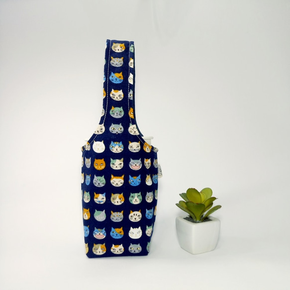 1987 Handmades 【小花貓-藍】雙面飲料杯套 冰霸杯套 環保杯套 水壺袋 第1張的照片