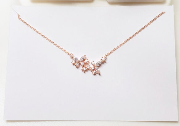 DOUBLE BUTTERFLY CUBIC NECKLACE 1枚目の画像