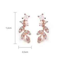 MILKY & CUBIC LEAF EARRING 7枚目の画像