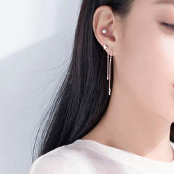 MINI CUBIC CURVE LINE DROP EARRING 4枚目の画像