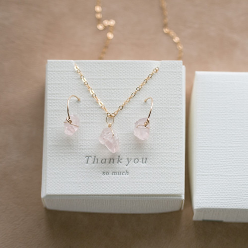 レア☆ローズクォーツ原石ラフカットAAA☆一粒ペンダント☆ ネックレス