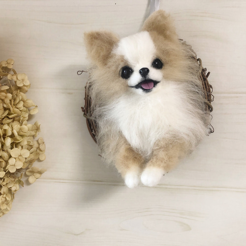 羊毛フェルト　にこにこポメラニアンのフラワーバスケット 羊毛フェルト にこにこポメラニアンのフラワーバスケット - メルカリ