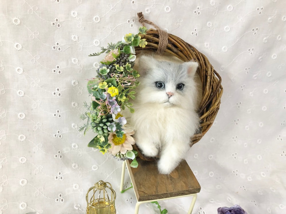 羊毛フェルト 猫のフラワーリース 母の日 ウェディング 2枚目の画像
