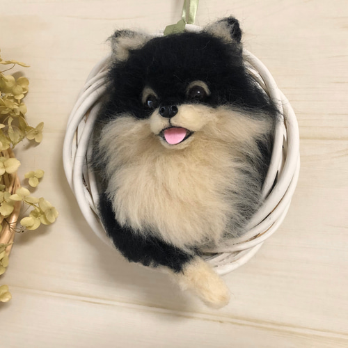 羊毛フェルト手のりポメラニアン 羊毛フェルト リラックスにこにこ