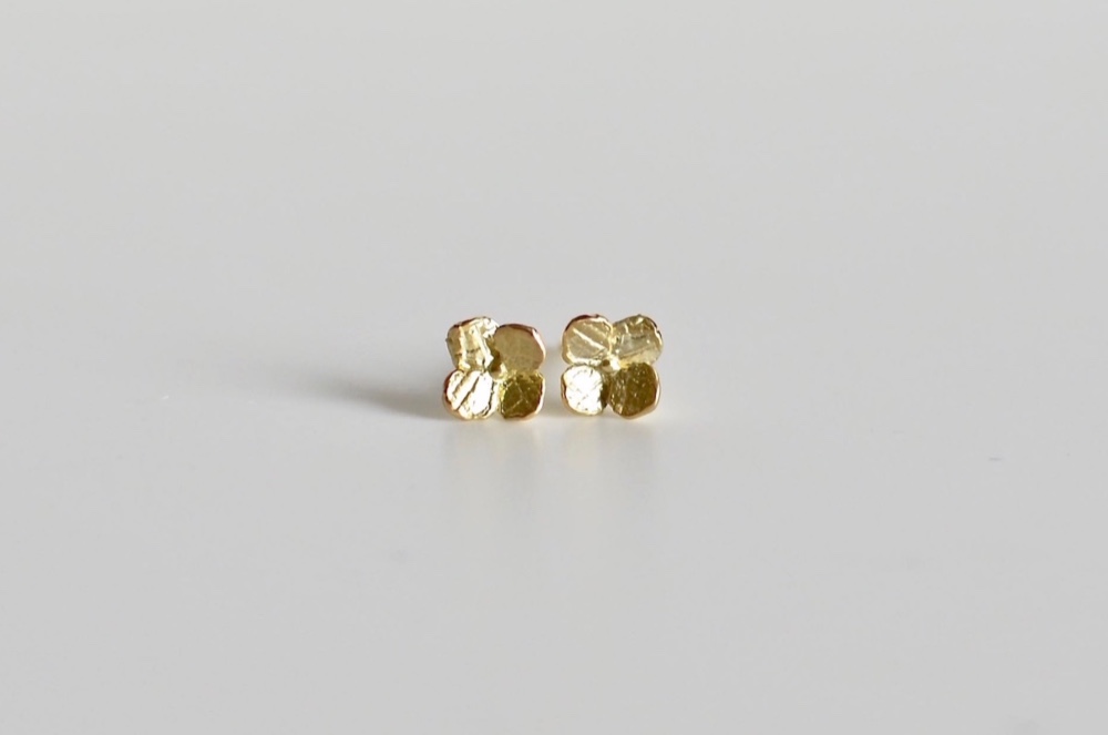 K18片耳ピアス　紫陽花