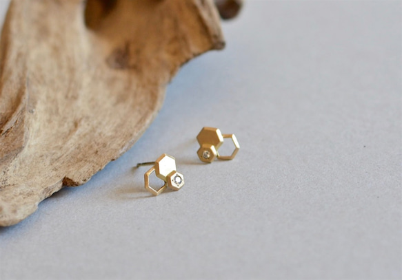 K18片耳ピアス ハニカム ピアス（スタッド・一粒） Mitu 通販 7197798