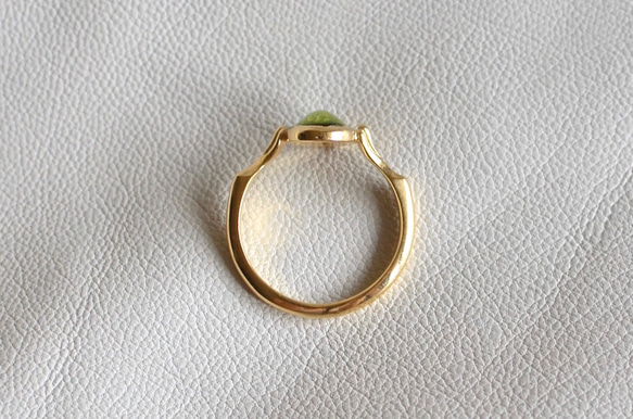 SVリング 花テーブル -ペリドット- 4枚目の画像