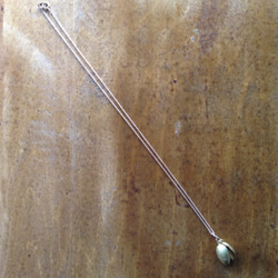 ピスタチオのネックレス（真鍮・ローズクオーツ） 5枚目の画像