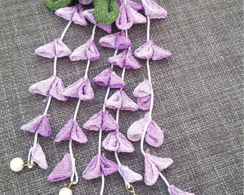 再販受付　つまみ細工髪飾り　摘まみ細工藤の花　紫　白　銀　紐 再販受付 つまみ細工髪飾り 摘まみ細工藤の花 紫 白 銀 紐