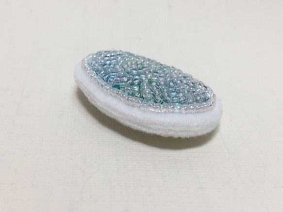 潮騒 曇天 ビーズ刺繍ブローチ 海 2枚目の画像