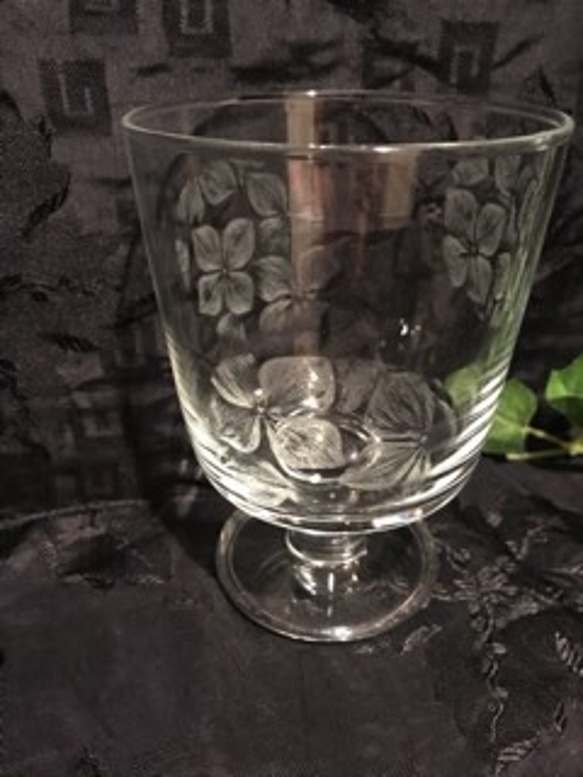 紫陽花ハンドメイド2022 紫陽花のグラス〜手彫りガラス〜 4枚目の画像