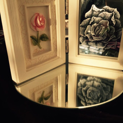 薔薇の鏡フレーム 〜手彫りガラス〜 4枚目の画像