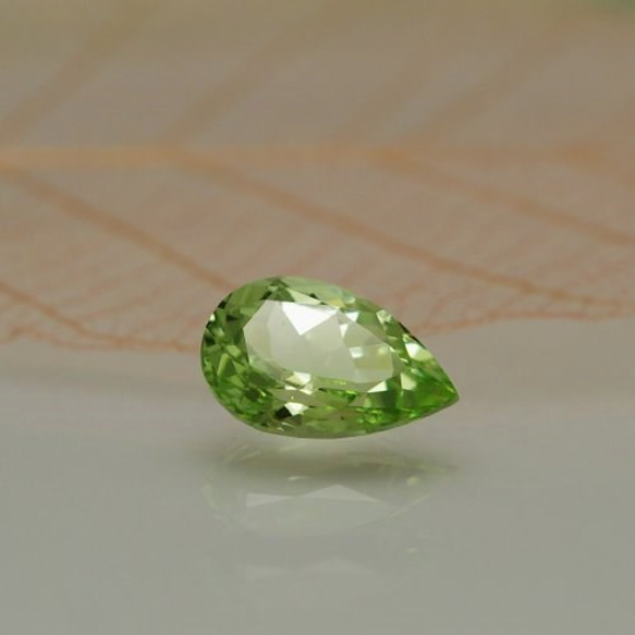 バラカガーネット0.98ct　Ya-037c 1枚目の画像