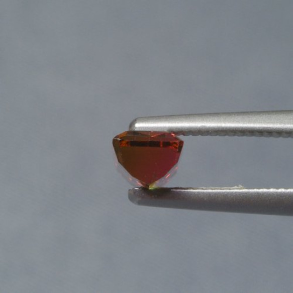 バイカラートルマリン0.74ct 　B-256 2枚目の画像