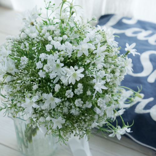 白い小花のクラッチブーケ ブーケ nanohana-marche 通販 9461079