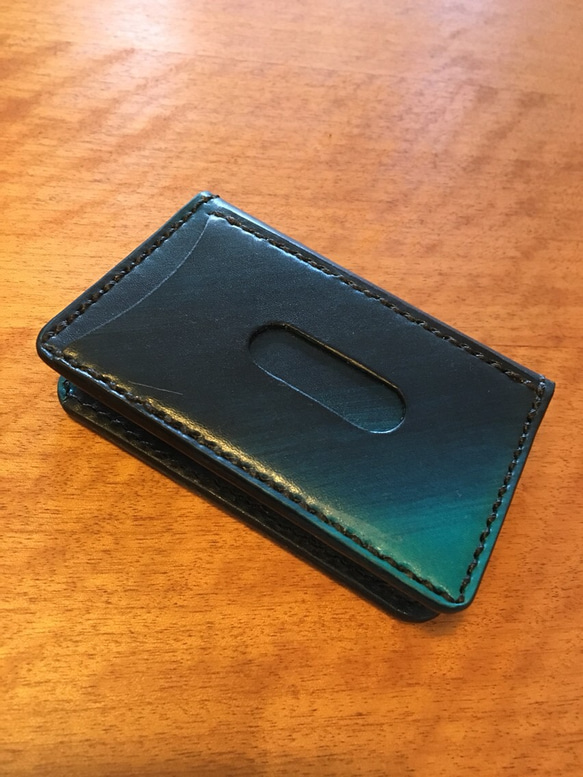 手染め斜め紺色グラデーション免許・パス・カードケース 3枚目の画像