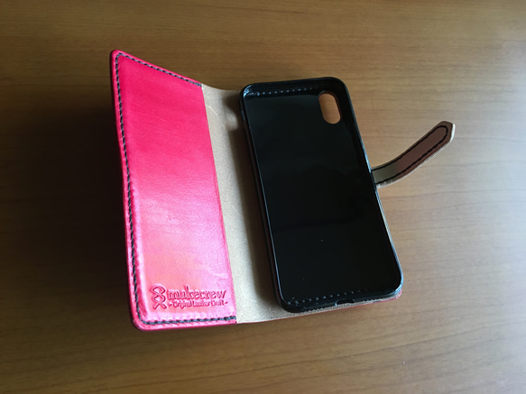 赤色夕焼けアンティークスマホカバーiPhone8 plus クリームストラップ 2枚目の画像