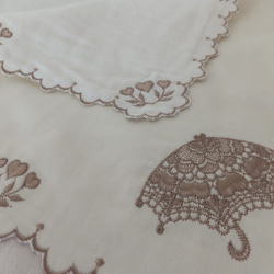洋傘刺繡蕾絲手帕 手絹-象牙米 第3張的照片
