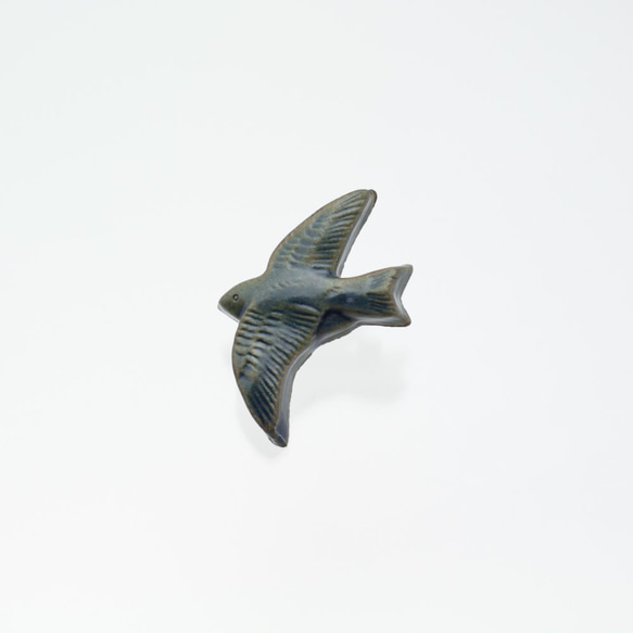 陶器ブローチ　ツバメ(燕) 4枚目の画像
