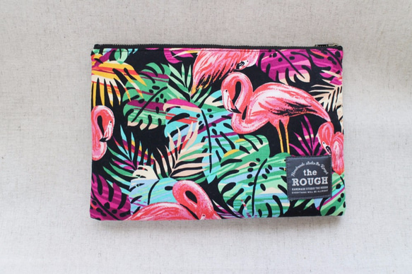 Flamingo Clutch（Black）／ saya. × the ROUGH 2枚目の画像