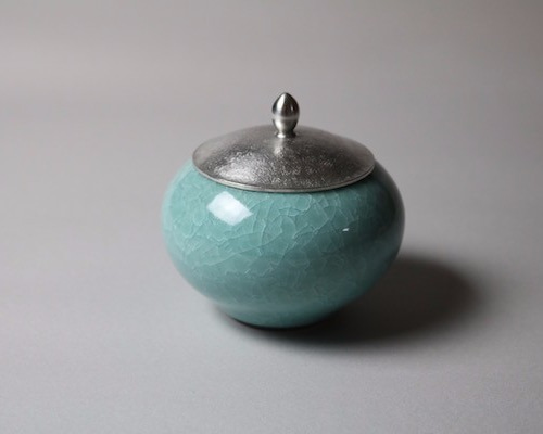 希少　カラフルで華やかで大きな陶器製の蓋付きの壺 蓋付壺 - 田谷直子 | Alp Shop & Studio