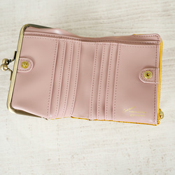 【訳あり】コンパクトなのに大容量な二つ折り財布 エレガントな大人かわいい がま口財布《ピンク》CU218PK 4枚目の画像