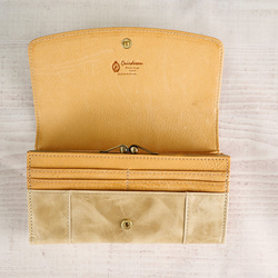 Cuir de Son 大容量、易於使用的中型長錢包 由優質皮革《Ivory》製成的迷人錢包 CU015IV 第3張的照片