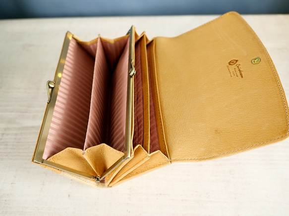 ｷｭｲｰﾙﾃﾞｿﾝ 大容量で使いやすい中がま口の長財布 上質レザーの魅力的ながま口財布 《アイボリー》CU015IV 5枚目の画像