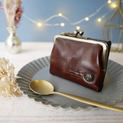 ｷｭｲｰﾙﾃﾞｿﾝ コンパクトなのに大容量な二つ折り財布 遊び心のある大人デザインのがま口 《ブラウン》CU161BR 1枚目の画像