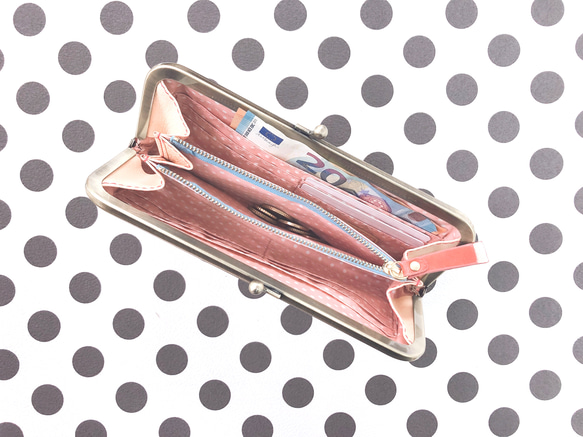 CUEL DESON纖巧而大容量的長款錢包Gamaguchi錢包，配以誘人的配色和大波爾卡圓點《粉紅色》 CU165PK 第3張的照片