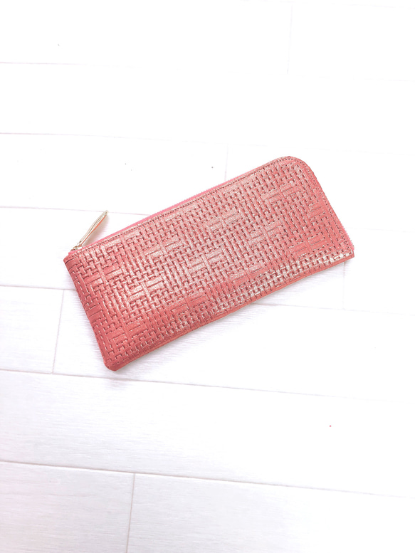 Cool Deson纖巧且可存放的長款錢包薄，優雅，乾淨的L型拉鍊錢包珍珠網眼 第3張的照片