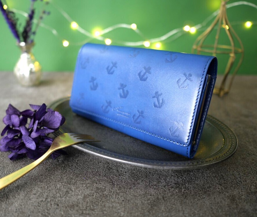 ｷｭｲｰﾙﾃﾞｿﾝ 大容量で使いやすい中がま口の長財布 上質レザーの魅力的ながま口財布 《ブルー》CU212BL