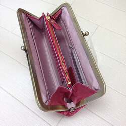 【訳あり】スリムなのに大容量な長財布 目と手で味わうがま口財布　お花の優しさ 《ピンク》CU116PK 3枚目の画像