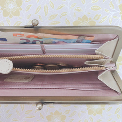 【Komako様専用】スリムなのに大容量な長財布 目と手で味わうがま口財布　お花の優しさ 《アイボリー》CU116IV 5枚目の画像