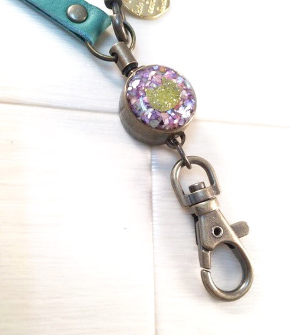 （貓J）捲軸鑰匙扣皮革貓貓貓貓可愛雜項配件紫色紫綠綠 第1張的照片