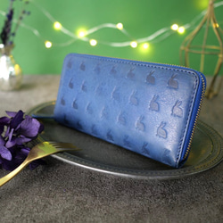 ｷｭｲｰﾙﾃﾞｿﾝ キュートなウサギの型押しの長財布　上質レザーのかわいいラウンドファスナー 《ブルー》CU184BL 1枚目の画像