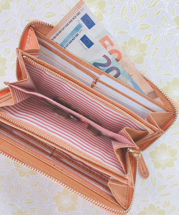 ｷｭｲｰﾙﾃﾞｿﾝ キュートなウサギの型押しの長財布　上質レザーのかわいいラウンドファスナー 《ブルー》CU184BL 5枚目の画像