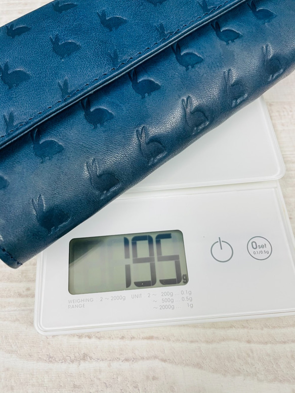 ｷｭｲｰﾙﾃﾞｿﾝ キュートなウサギ型押しの長財布　上質レザーのかわいい収納抜群なフラップ財布 《イエロー》CU185 8枚目の画像