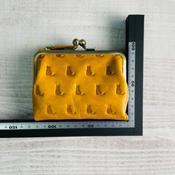 ｷｭｲｰﾙﾃﾞｿﾝ キュートなウサギ型押しの がま口　コンパクトなのに大容量な 二つ折り 財布《イエロー》CU186YE 8枚目の画像