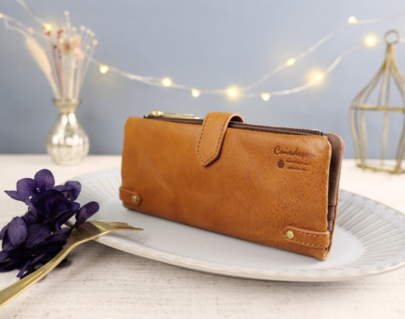 ｷｭｲｰﾙﾃﾞｿﾝ スリムなのに大容量な長財布 上質レザーの魅力的なデザインと質感 《ベージュ》CU188BE 1枚目の画像