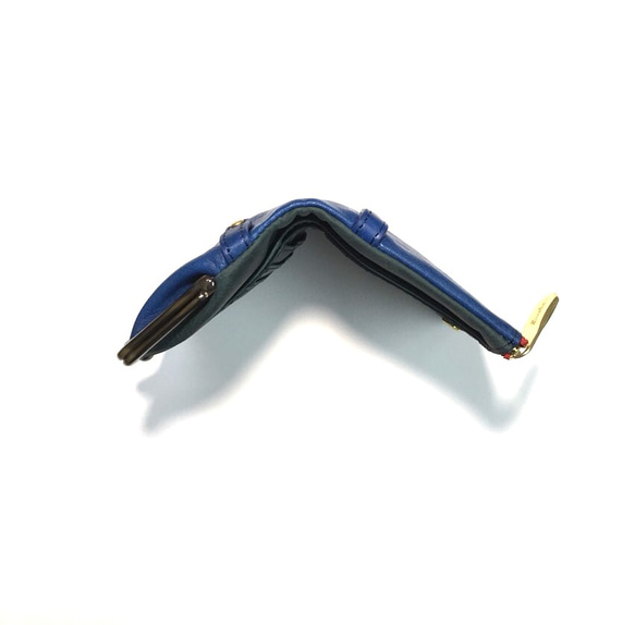 ｷｭｲｰﾙﾃﾞｿﾝ コンパクトなのに大容量な二つ折り財布 上質レザーの魅力的ながま口財布 《ブルー》CU190BL 4枚目の画像