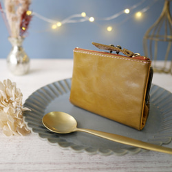 ｷｭｲｰﾙﾃﾞｿﾝ コンパクトなのに大容量な二つ折り財布 大人かわいいが詰め込まれたがま口 《イエロー》CU151YE 2枚目の画像