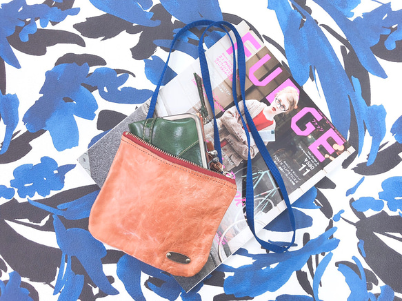 ｷｭｲｰﾙﾃﾞｿﾝ コンパクトなのに大容量な二つ折り財布 大人かわいいが詰め込まれたがま口 《イエロー》CU151YE 6枚目の画像