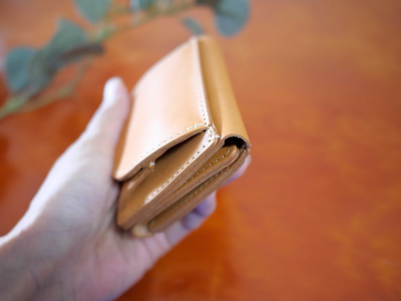 TK03NV Tochigi皮革緊湊型錢包迷你錢包小棕櫚簡單最小三折錢包 第6張的照片