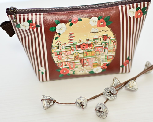 【そら】ポーチ　ハンドメイド Donguri Closet】魔女の宅急便 フラワーリースの刺しゅうシリーズ