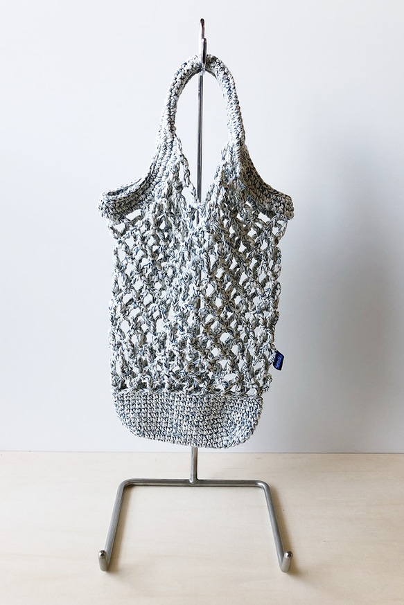 受注生産【送料無料】リサイクルヤーンで編んだネットバッグ＆デニム巾着 2枚目の画像