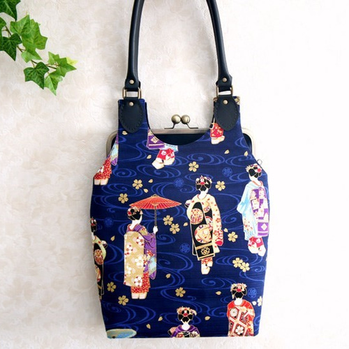 舞妓さんの縦長がま口バッグ◇A4ファイルが入る ハンドバッグ