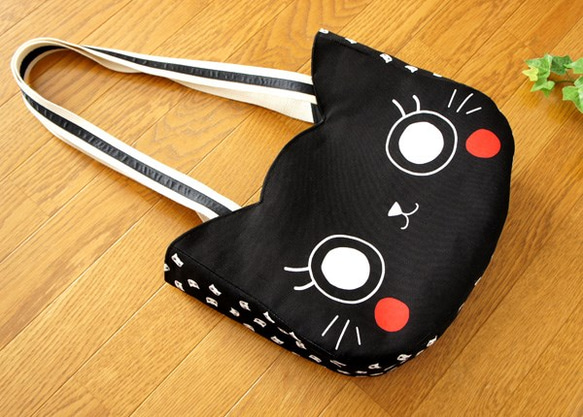 お目目ぱっちりにゃんこのトートバッグ◇猫 トートバッグ Magic Rabbit